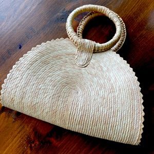 Straw handbag